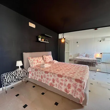 Terrazza Rue Ragusa Howme 公寓